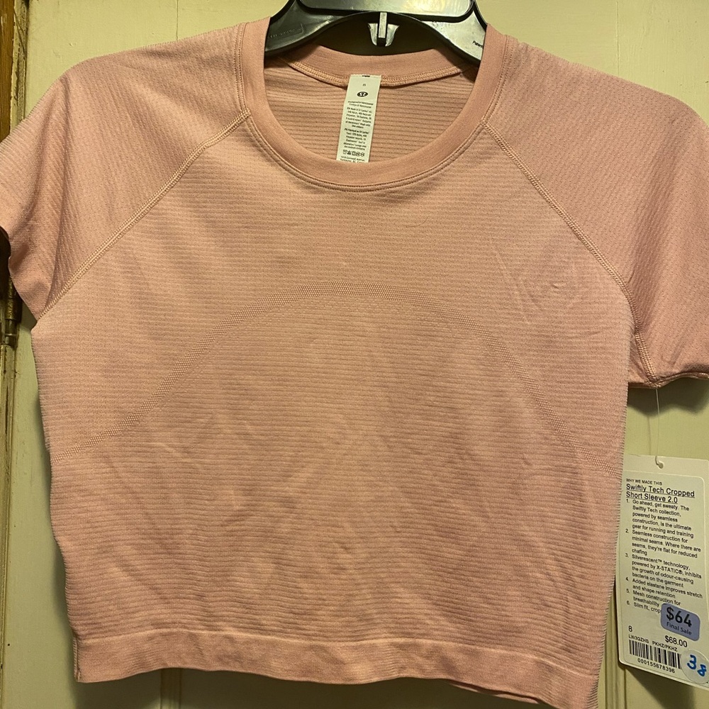 Lululemon Athletica Pink Short Sleeve Crop Tee. NWT. Size 8